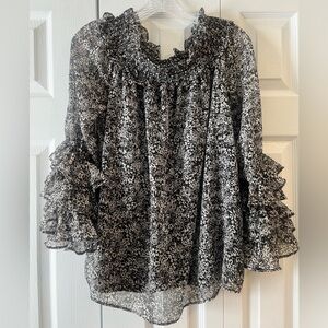 CeCe Black and White Ruffle Sleeve Blouse